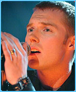 _38075913_ronan_concert150.jpg